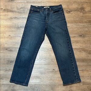 Levi's Wedgie Straight Leg Jeans Size W 28